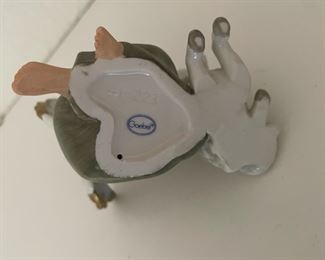 Goebel Angel with Lamb - 41-223