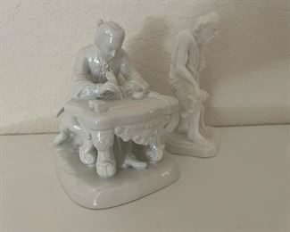 Ginori Figurine of Gentleman Writing, Figurine of Digones