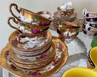 Royal Chelsea - Golden Rose - 4 Salad Plates, Charger Plate, 6 Teacups and Saucers