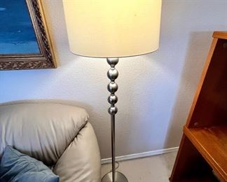 Stacked Ball Floor Lamp