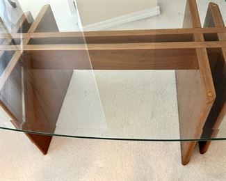 Mid Century Rounded Glass Top Coffee Table with Cubist Stand