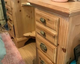 Vanity with Tri-folding Mirror 