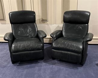 Pair Of Black Leather Recliners By Bradington Young For Maurice Villency