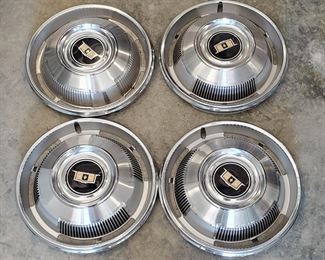 Oldsmobile 14" Chrome Hubcaps, Qty 4