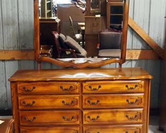 Ethan Allen 8 Drawer Dresser With Mirror, 76" x 60" x 22"