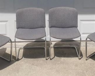 $300! Set of 4 1960’s Italian Mid Century Modern Upholstered Chrome Tubular Cantilever Chair.