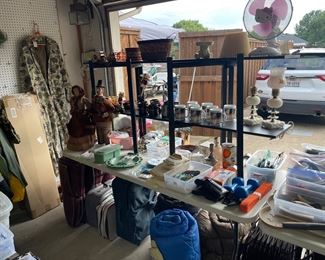 Sleeping bags, Art supplies, Lamps, Snap-on mugs and cups, Exercise pieces, Hello Kitty Lamp, Fall Decor, etc.