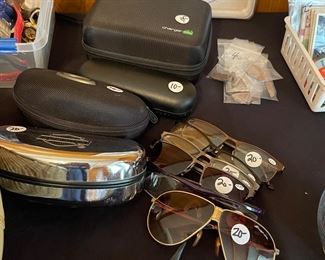 Glasses and Sunglasses , Cases, TomTom