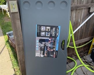 Tailgate Table