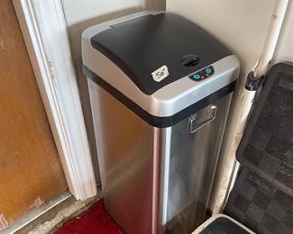Electric Trashcan