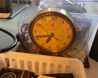Vintage GE Clock (not working)