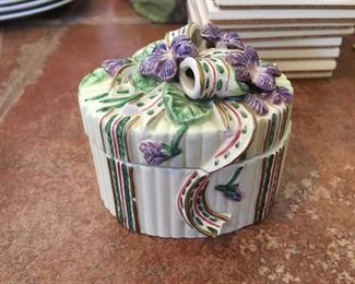 Fitz & Floyd trinket box