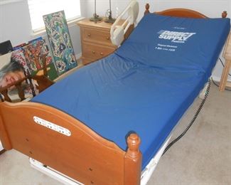 Adjustable hospital bed