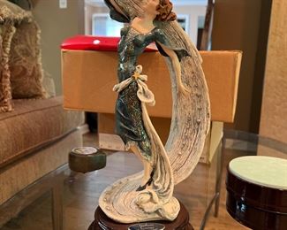 Giuseppe  Armani statue