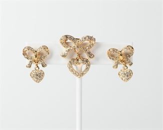 Swan Swarovski Earrings And Brooch Set