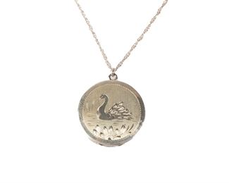 Vintage Shreve Crump And Low Engraved Locket And Chain