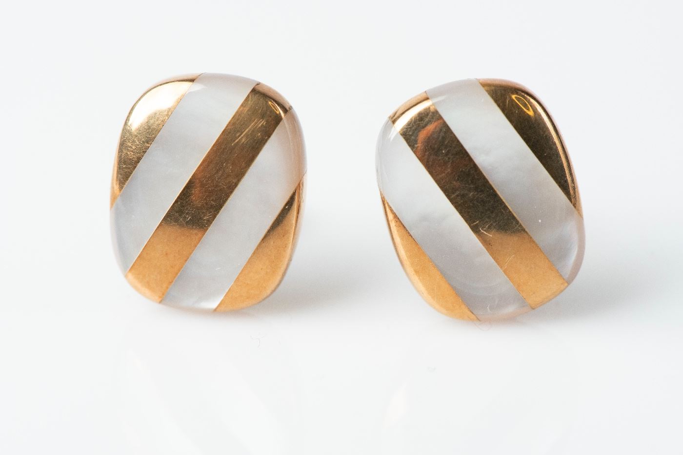 Vintage European 585 14K Yellow Gold Mother Of Pearl Diagonal Stripe Earrings