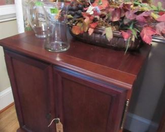 nice server, floral, glass pitcher