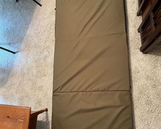 Sleeping mat