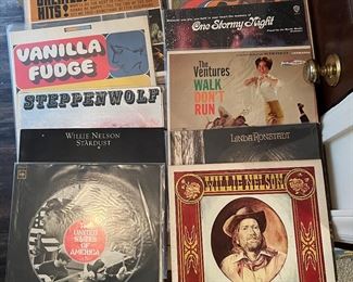 Willie Nelson;Steppenwolf; Vanilla Fudge; the Kinks; 