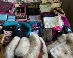 Gloves and other accessories