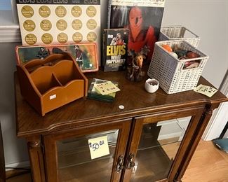 China cabinet / entertainment center