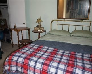 bed, side tables