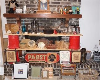 decor, baskets, PABST sign