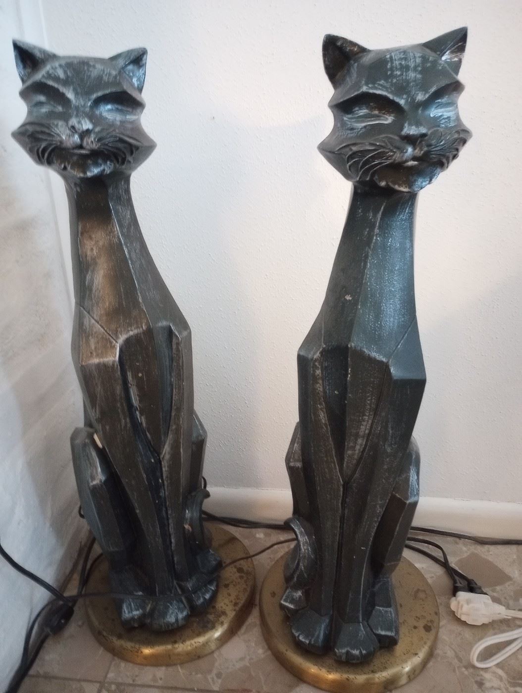 MCM matching cat statues