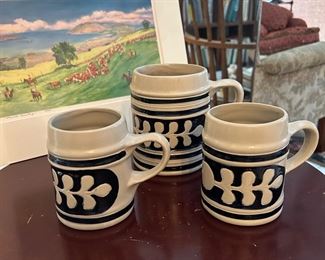 Pottery by Wiallismsburg