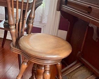 Victorian Adjustable Piano Chair With Glass Ball & Claw Feet