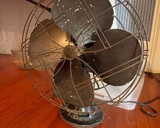 Vintage Emerson  1950’s 3-speed Oscillating Fan 