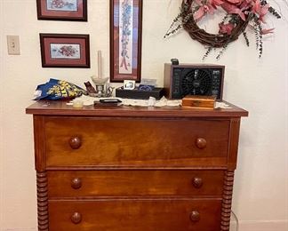 Woodcraft Berea College Student Industries Berea KY Chest of Drawers,  Very Well Built Furniture!