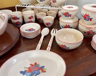 More Universal Cambridge Calico Fruit Dishes! 