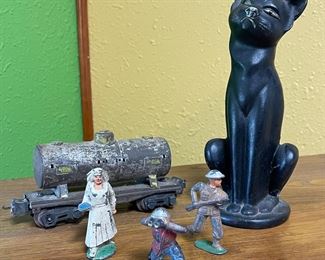 Antique Heavy Cast Iron Soldiers,  Old Metal Lionel Train Car, Antique Cast Iron Cat