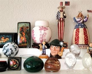 Jim Shore USA, Russian painted boxes, crystal eggs