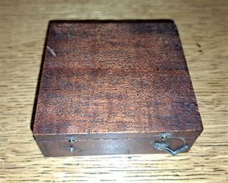 COMPASS IN WOODEN CASE