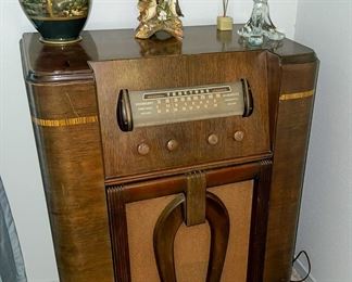 Antique Radio