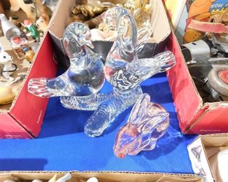 Crystal glass figures