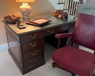 Kittinger mahogany desk and Kittinger leather chair
