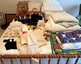 spindle headboard and footboard along with nice linens