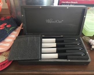 Pampered Chef set of 4 steak knives NIB