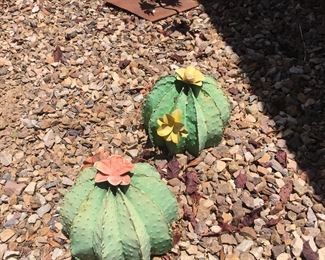 Metal barrel cactus