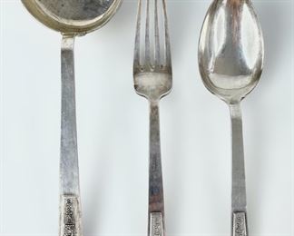 324 Grams Fine Vietnam 900 Silver Serving Pieces
