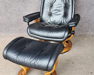 Vintage Ekornes Stressless Leather Lounge Chair & Ottoman
