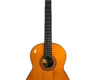 VINTAGE VENTURA V-1588 ACOUSTIC GUITAR + Case
