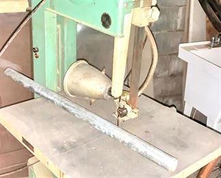 WORKING VINTAGE HESTON AND ANDERSON CAST IRON BAND SAW