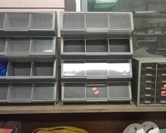 PLASTIC ORGANIZERS