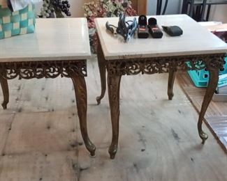 PAIR OF MARBLE TOP SIDE TABLES, METAL VASES