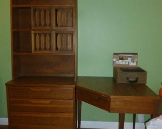 Mid century 3-drawer chest w/top & corner desk 
